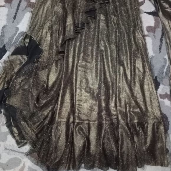 Gold Bronze Metallic Tiered Ruffle Hem Dress Size 16 Shawl Included NWOT - Picture 13 of 14